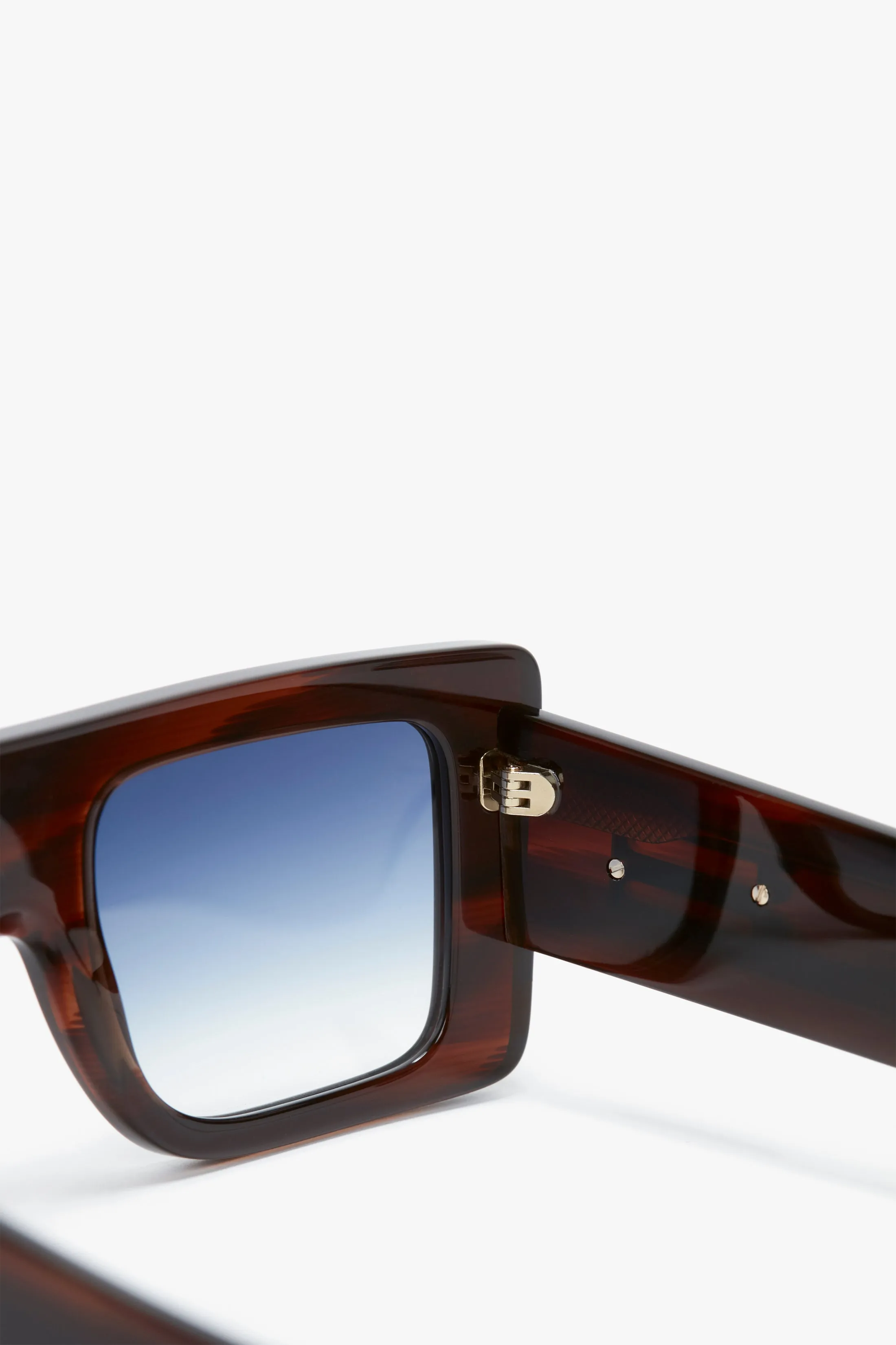 Oversized Frame Sunglasses In Brown Horn Victoria Beckham