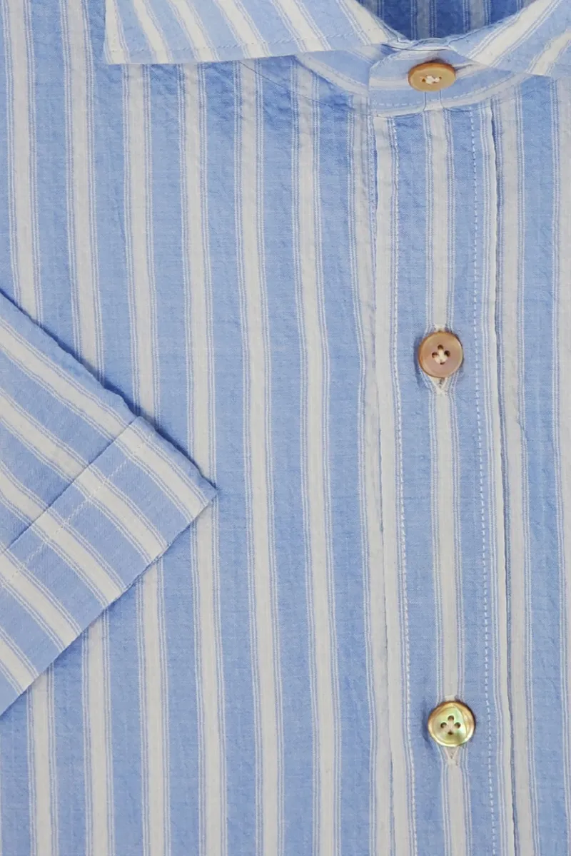 Short Sleeve Crinkle Seersucker Shirt