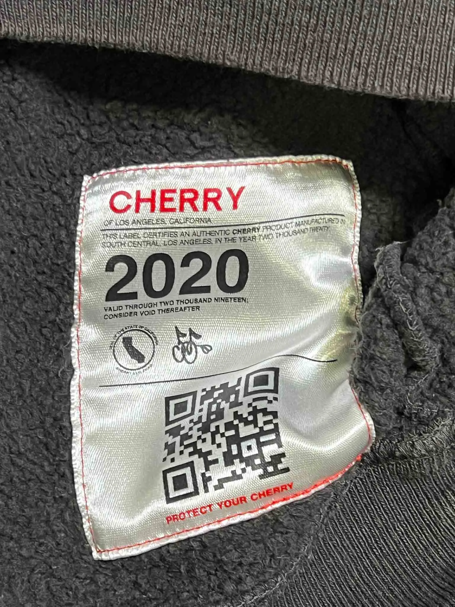Size L | Cherry Los Angeles Crewneck Jumper