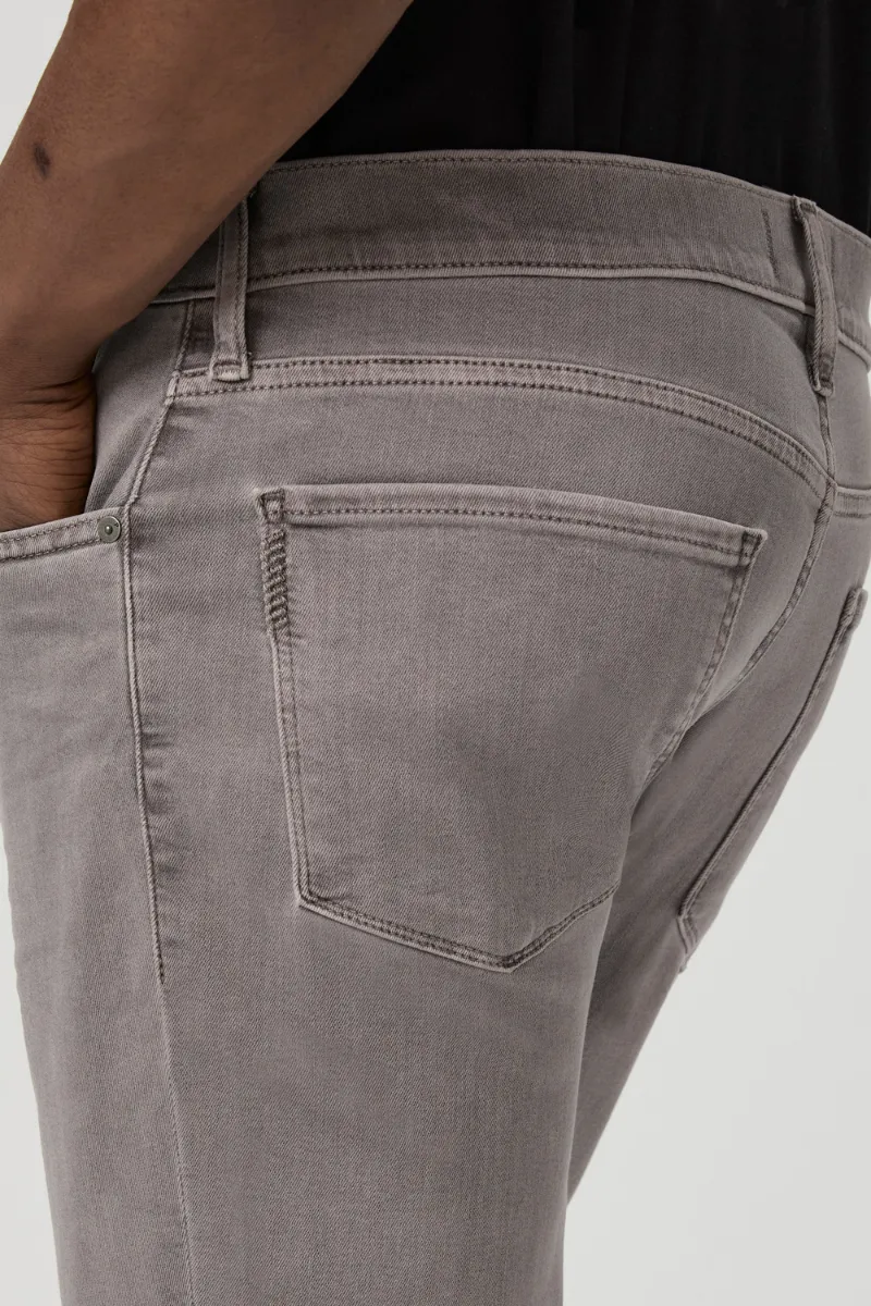 Transcend Federal Slim Straight Jean